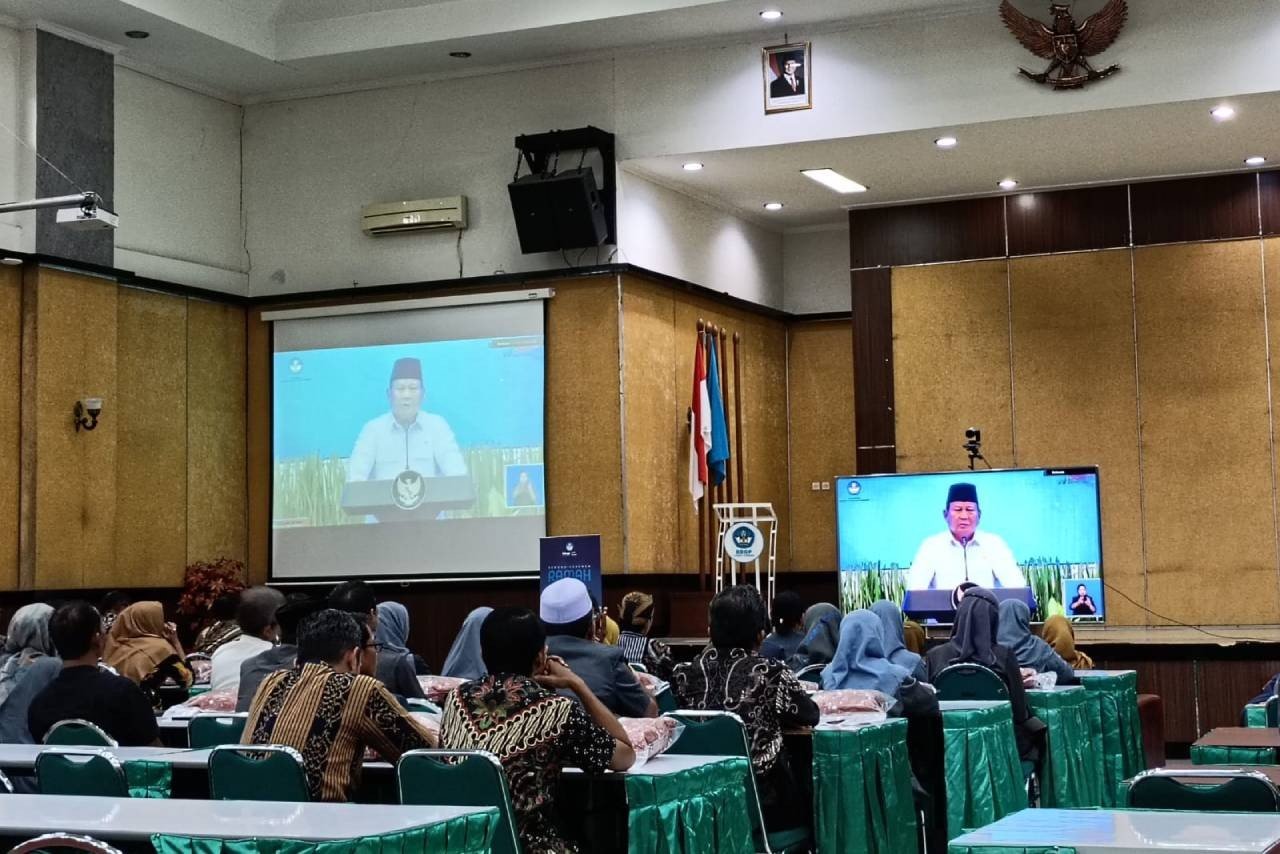 Pemerintah Luncurkan Kebijakan Penyaluran Tunjangan Guru ASN Daerah Langsung Ke Rekening Guru