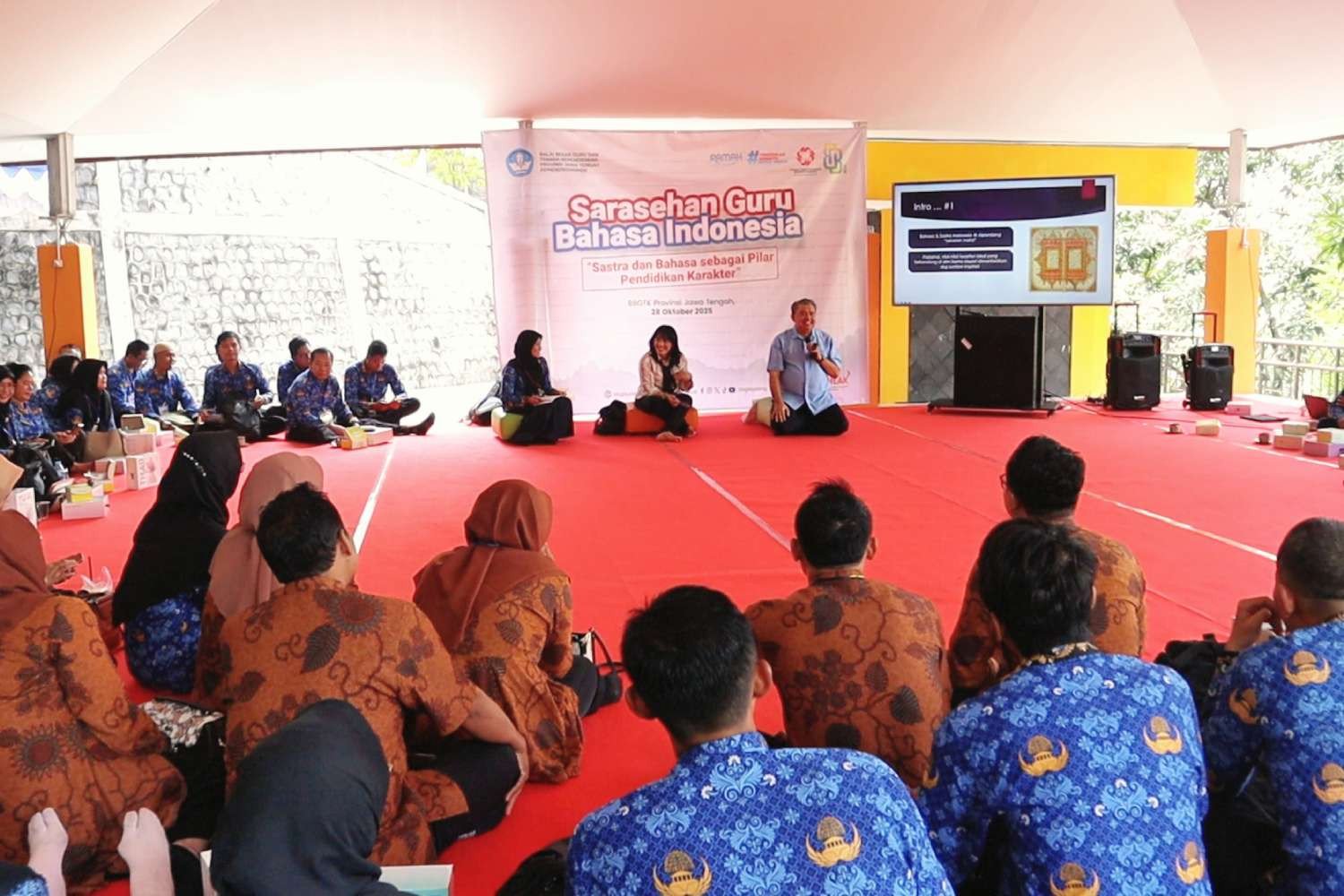Sastra dan Bahasa sebagai Pilar Pendidikan Karakter