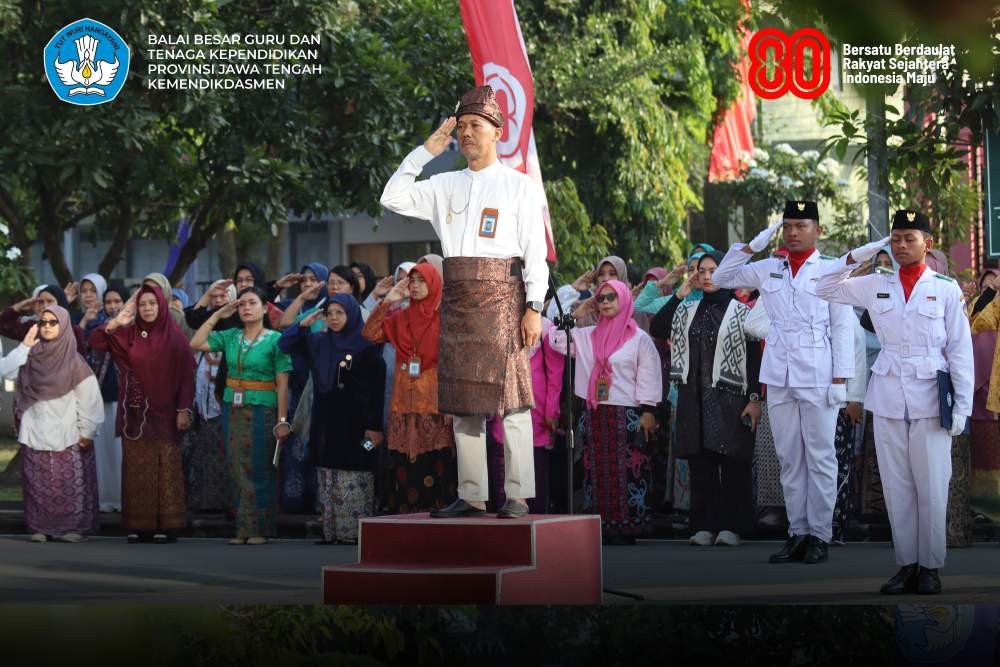 Upacara HUT ke-80 RI